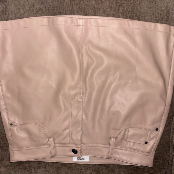 Kensie Women's Pink Mini Skirt - Picture 7 of 7